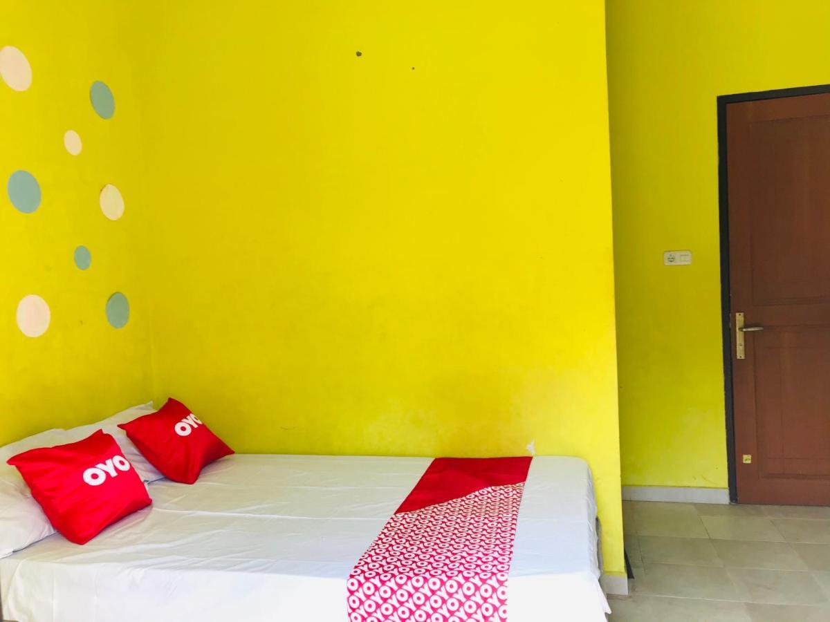 Oyo 2486 Bahana Guest House Manado Eksteriør billede