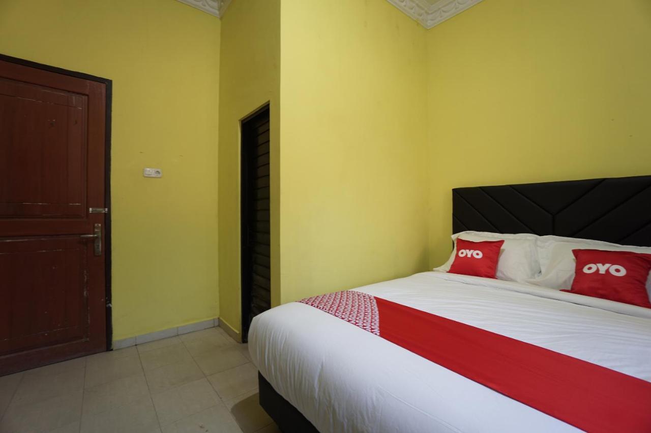 Oyo 2486 Bahana Guest House Manado Eksteriør billede