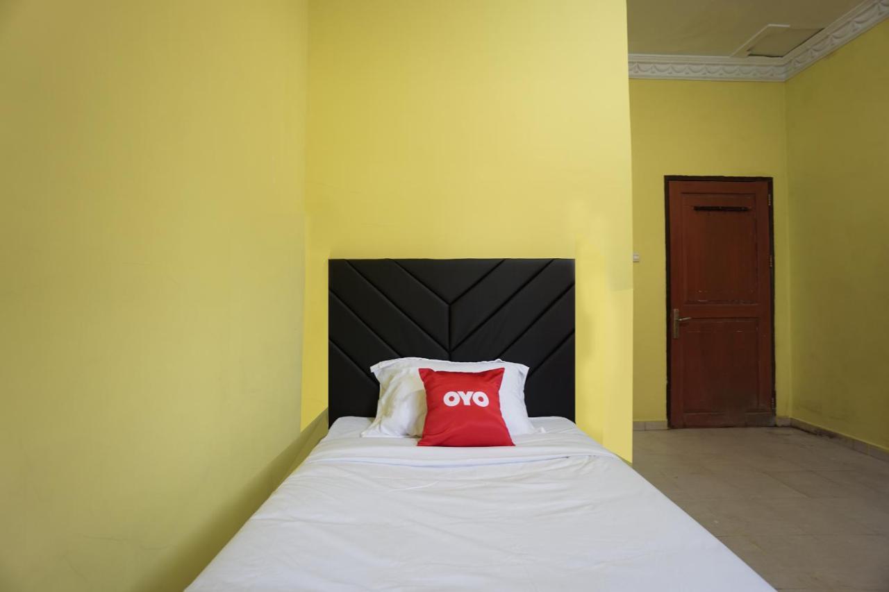Oyo 2486 Bahana Guest House Manado Eksteriør billede