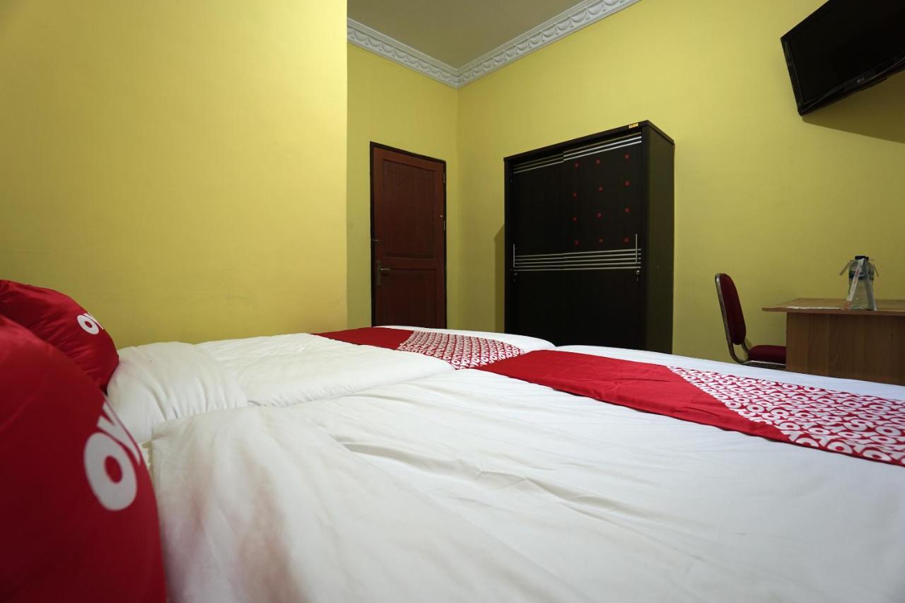 Oyo 2486 Bahana Guest House Manado Eksteriør billede